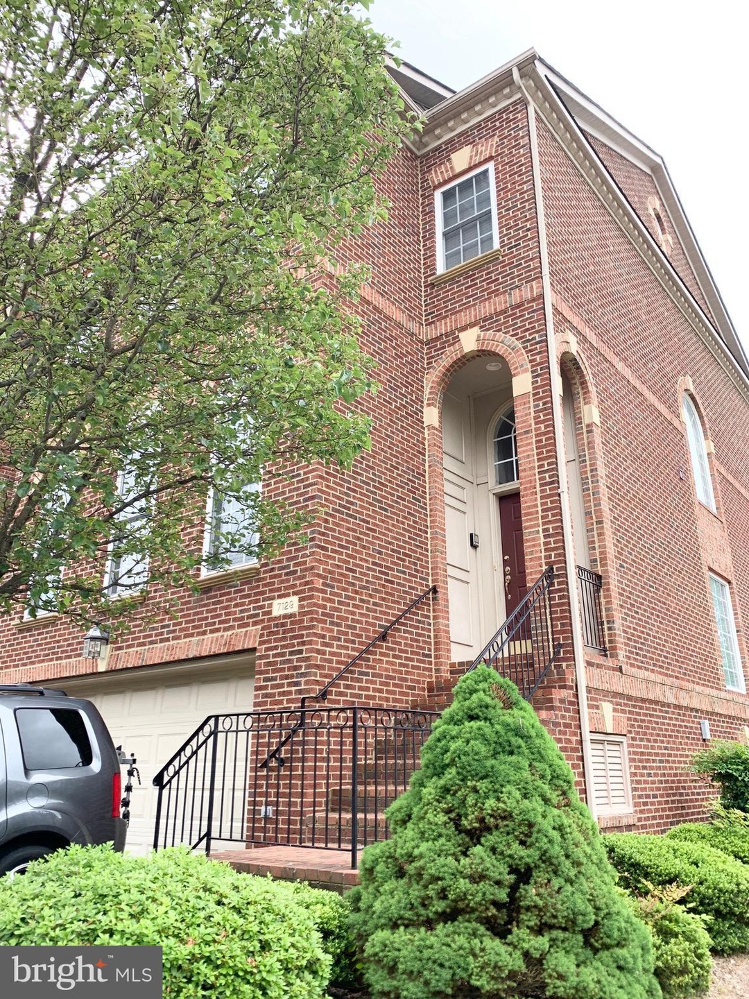 7129 Point Replete Cir, Fort Belvoir, VA 22060 - photo 1