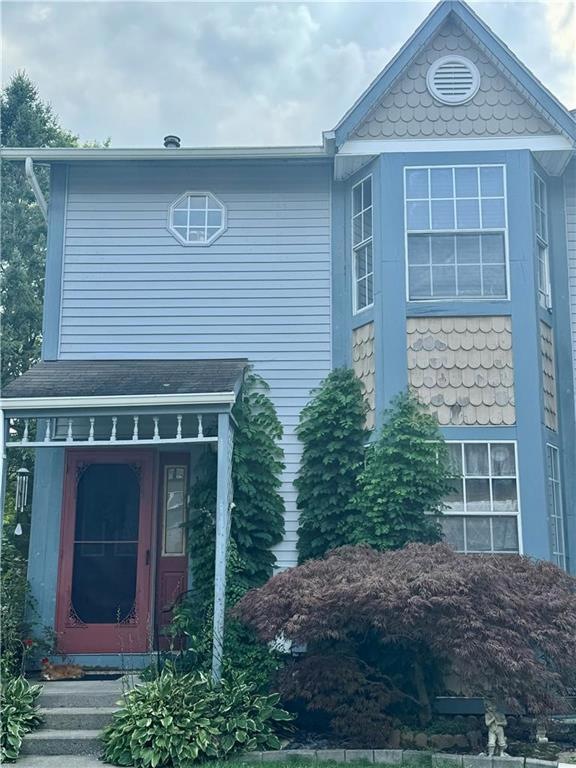 106 Commonwealth Dr, Bethlehem, PA 18020 - photo 1