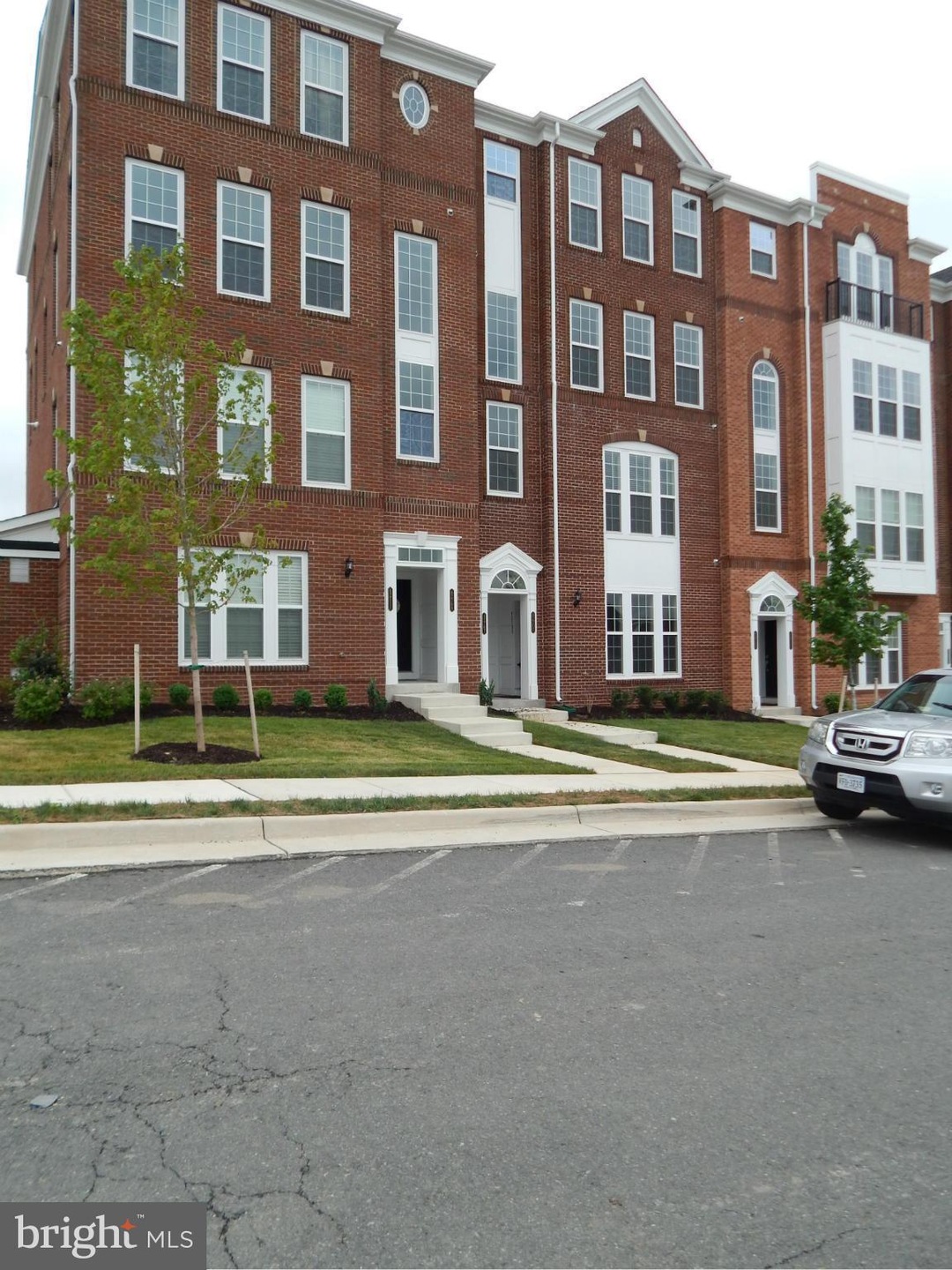 42705 Wardlaw Terrace, Ashburn, VA 20147 - photo 1