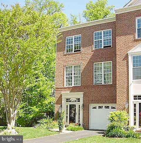 13086 Park Crescent Cir, Herndon, VA 20171 - photo 1