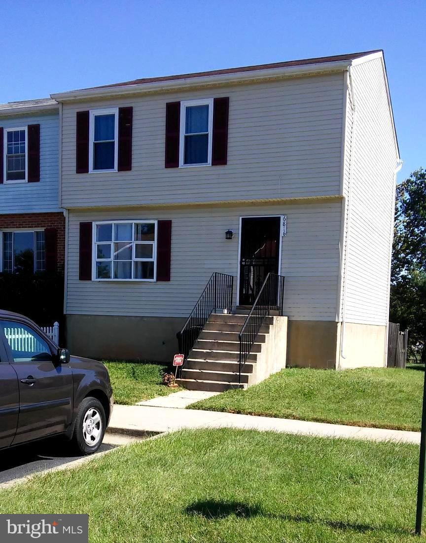 6816 Hawthorne St, Hyattsville, MD 20785 - photo 1