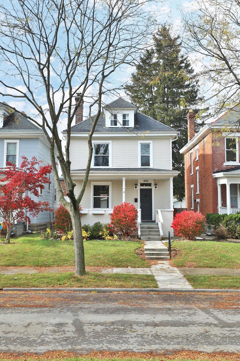 693 Wilson Ave, Columbus, OH 43205 - photo 1