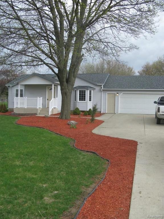 7036 Randee St, Flushing, MI 48433 - photo 1