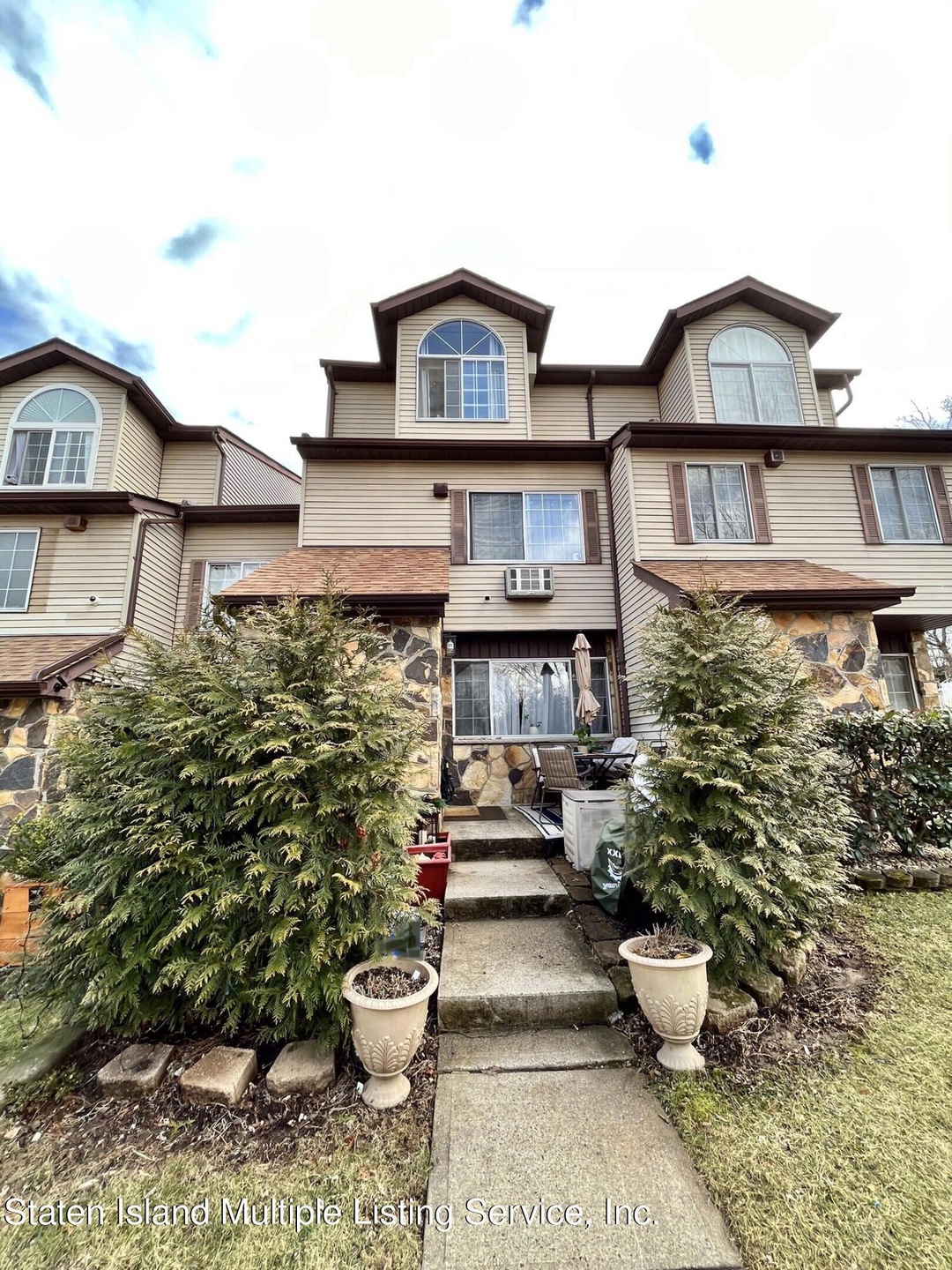 30 Croft Ct unit A, Staten Island, NY 10306 - photo 1