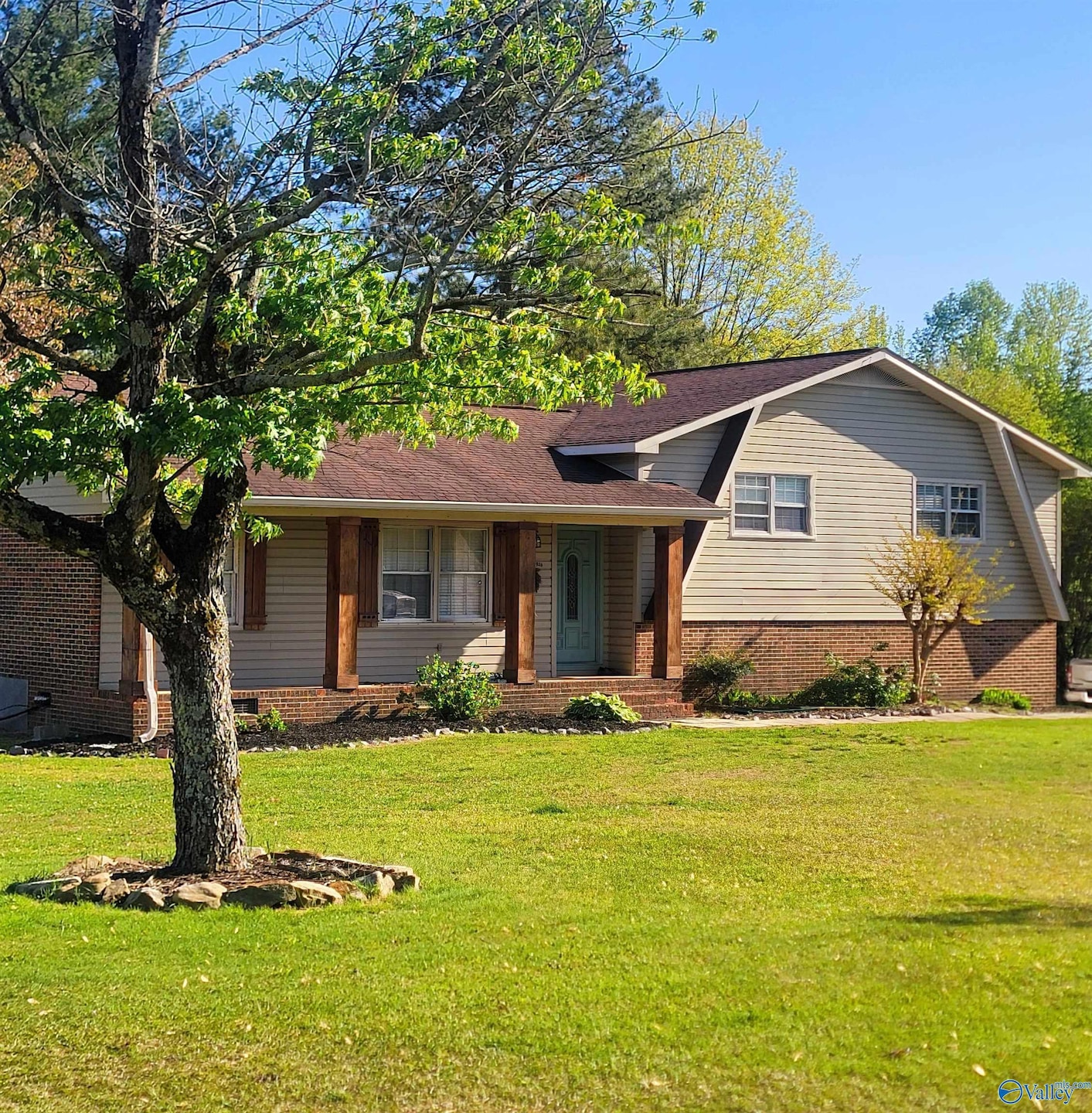 For Sale $325,000 • Co-Listing Agent