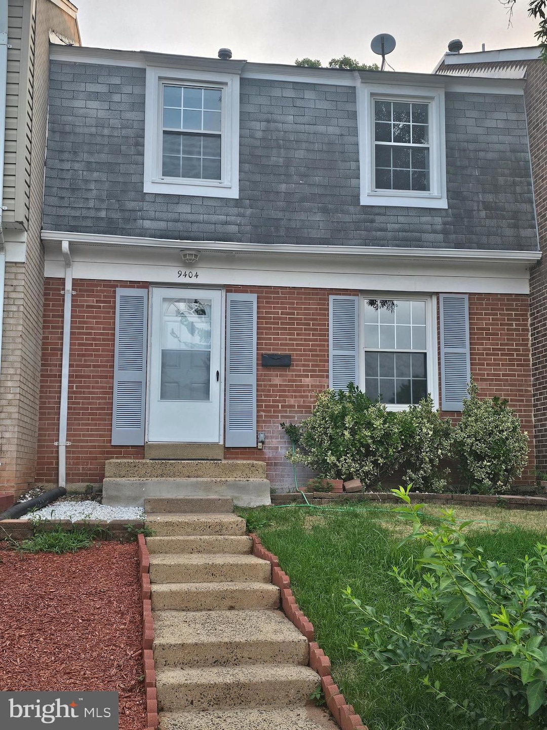 9404 Abingdon Ct, Manassas, VA 20109 - photo 1