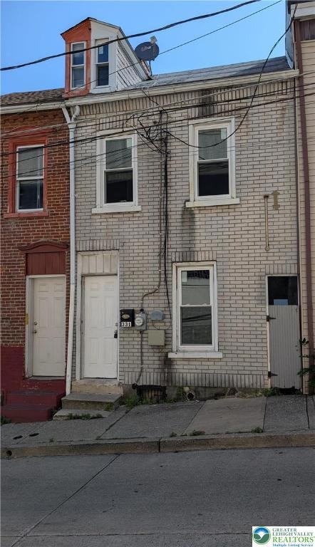 Sold $160,000 • Co-Listing Agent