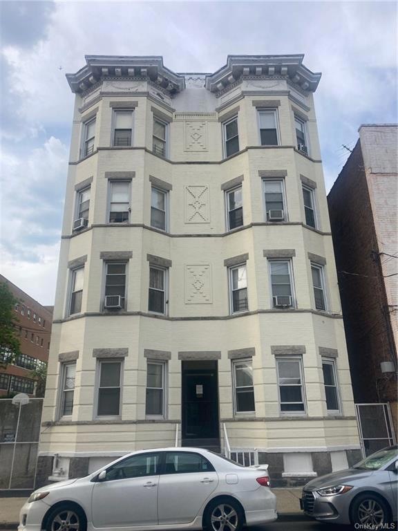 29 Knowles St unit 4W, Yonkers, NY 10705 - photo 1