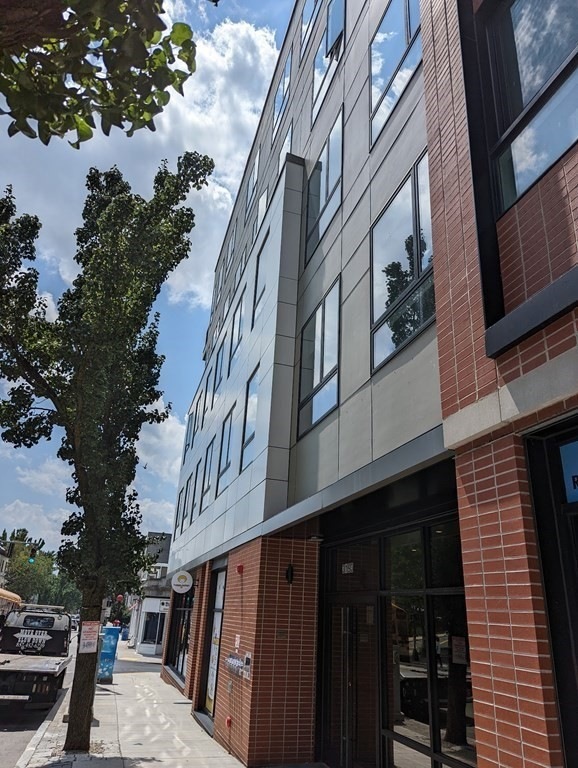 3193 Washington St unit 202, Boston, MA 02130 - photo 1
