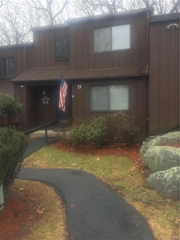 9 Acorn Ct, Highland Mills, NY 10930 - photo 1