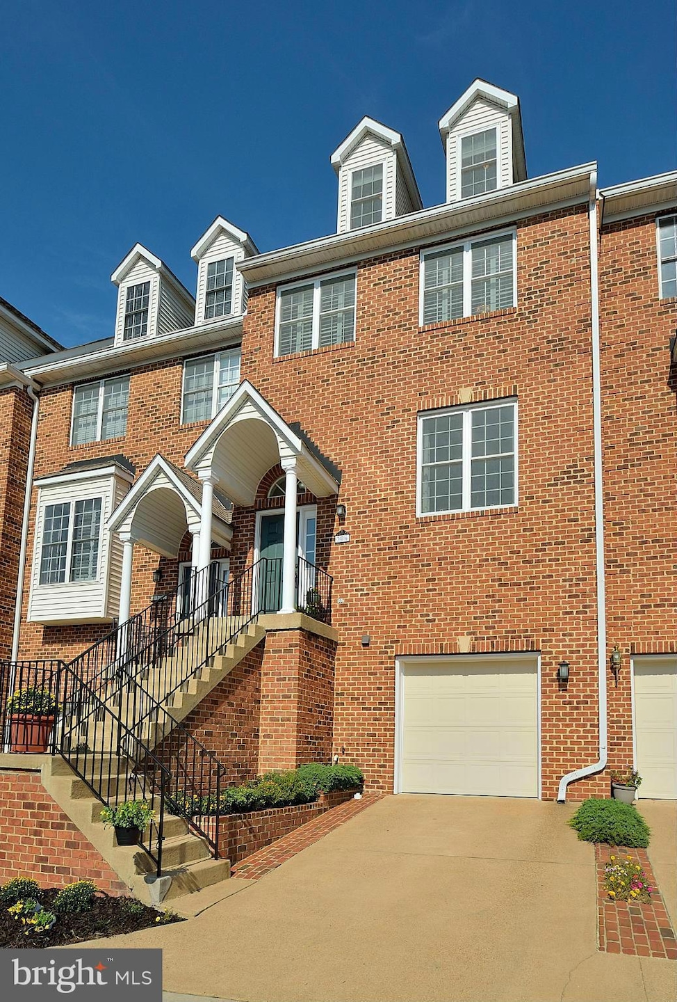 386 Myrtle Place, Occoquan, VA 22125 - photo 1