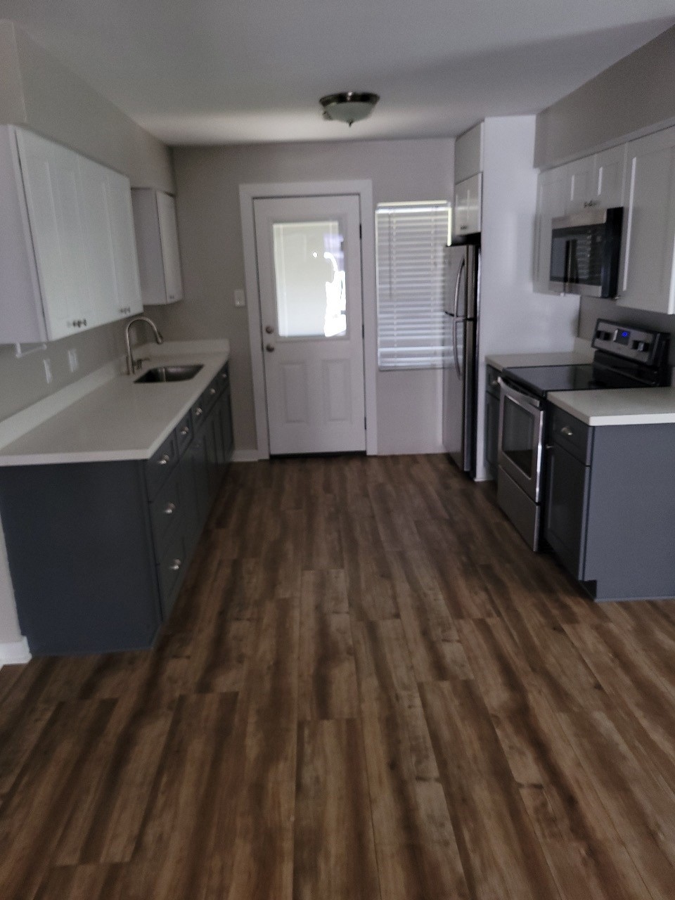 6918 Irvington Blvd unit A, Houston, TX 77022 - photo 1