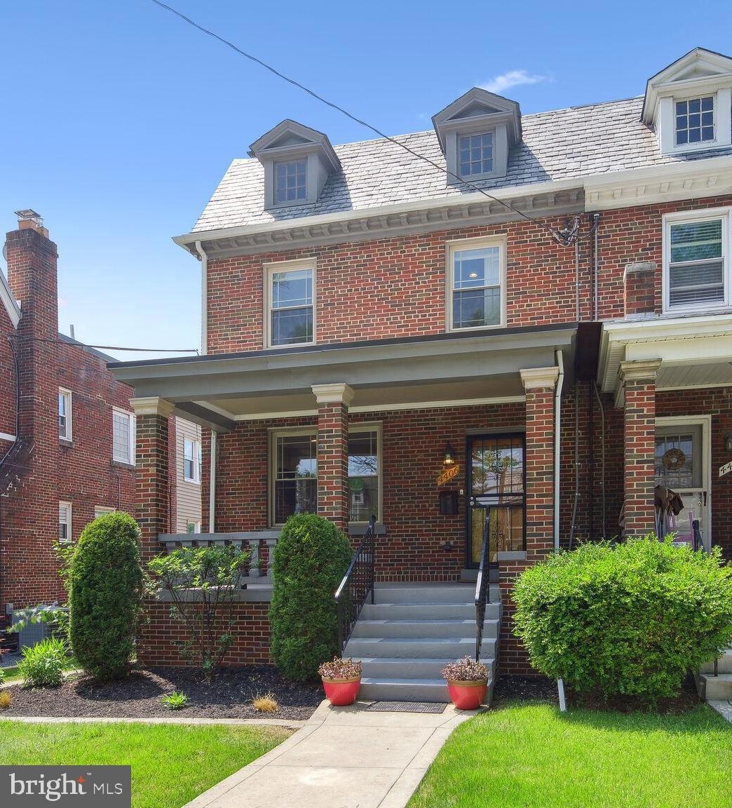 4406 14th St NE, Washington, DC 20017 - photo 1