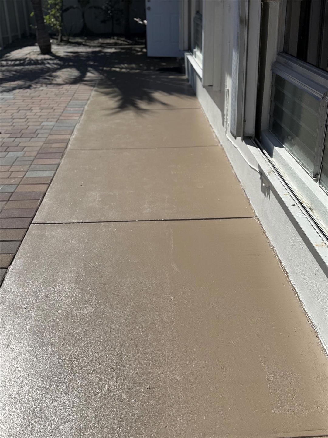 413 SW 8th St, Hallandale Beach, FL 33009 - photo 1