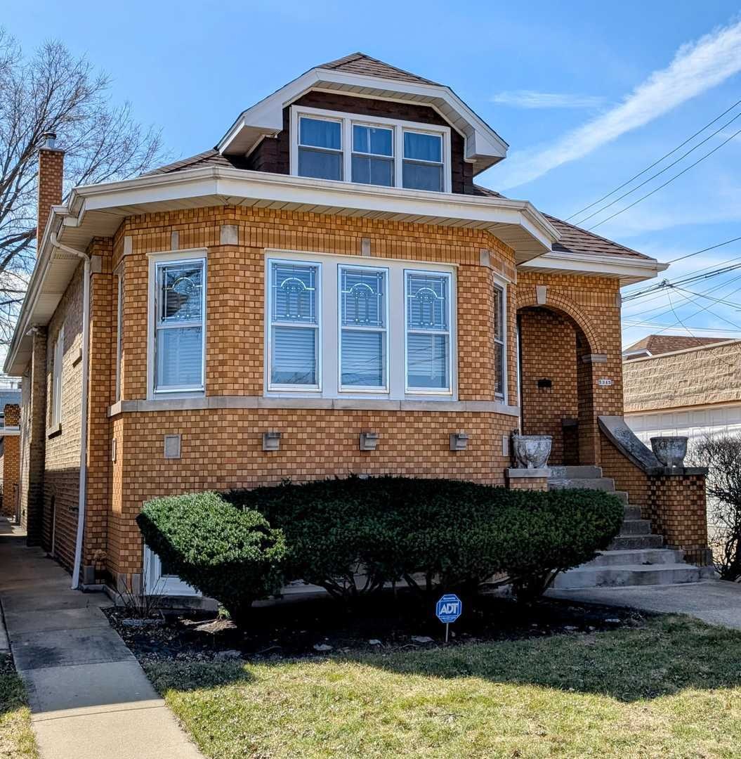 5345 W Wolfram St unit 1, Chicago, IL 60641 - photo 1