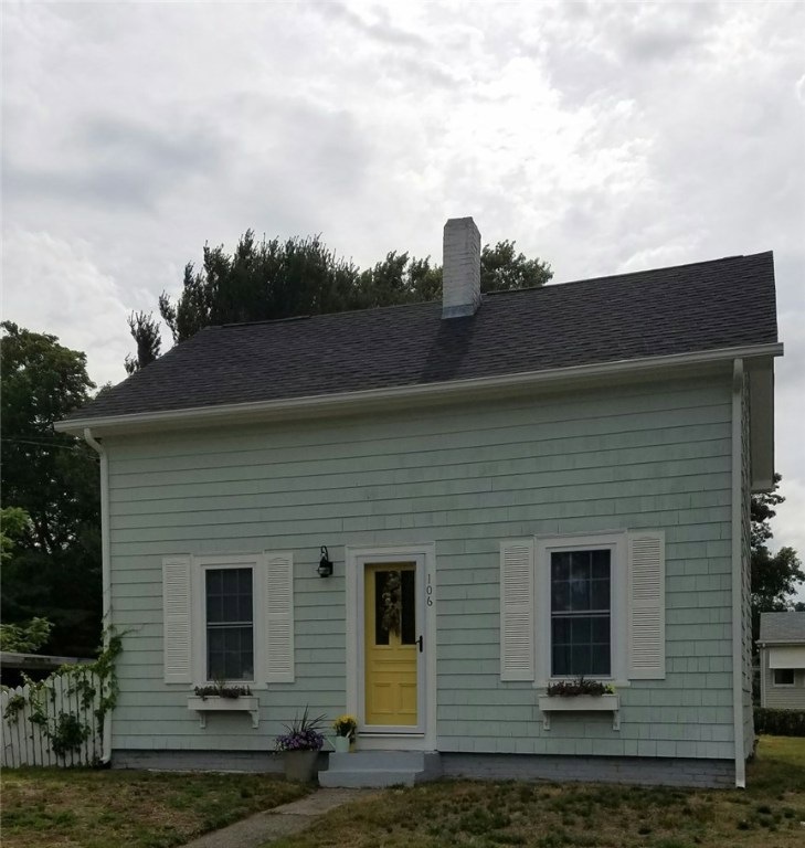 106 Curran Rd, Cumberland, RI 02864 - photo 1