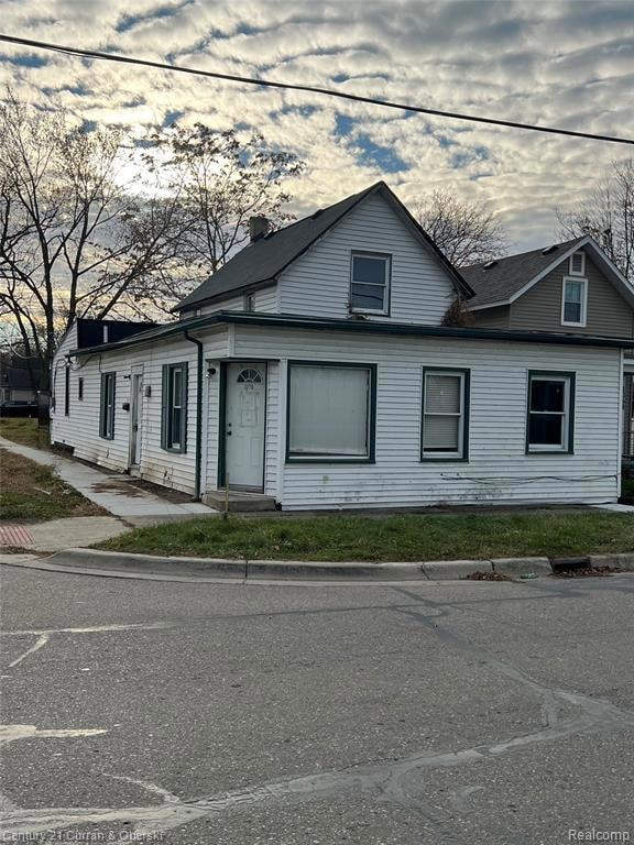 1270 E 1st St, Monroe, MI 48161 - photo 1