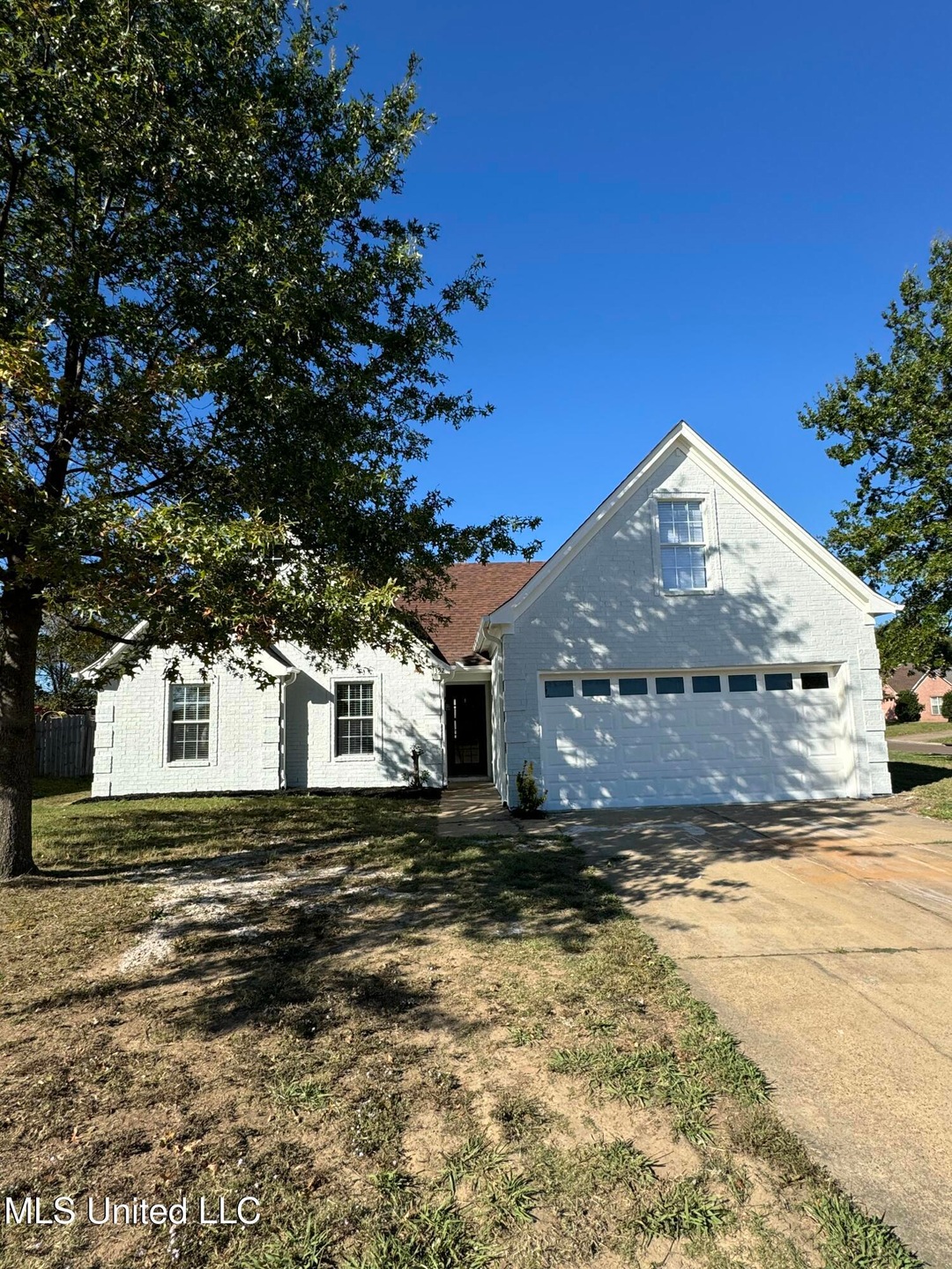 1352 Carriage View