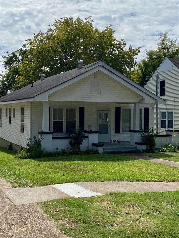 734 E Tombigbee St, Florence, AL 35630 - photo 1