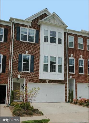 13420 Matthews Vista Dr, Centreville, VA 20120 - photo 1