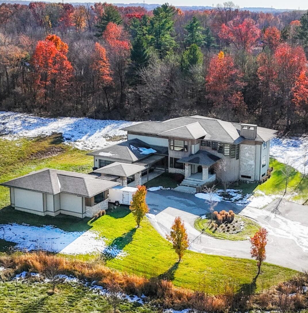 885 N 100 W, Valparaiso, IN 46385 - photo 1