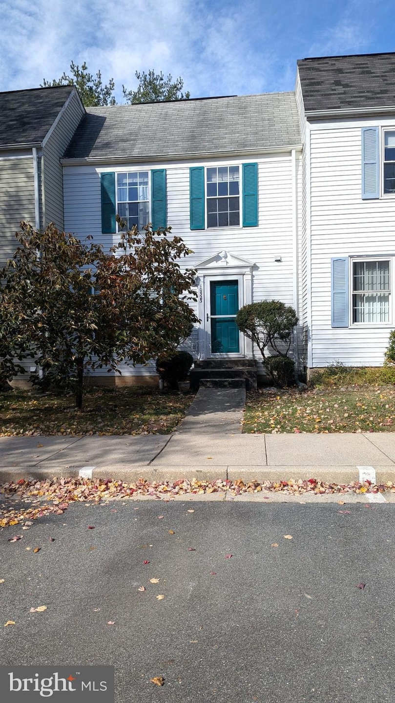 10523 Polk Square Ct, Gaithersburg, MD 20878 - photo 1