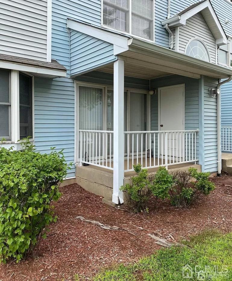 116 Edpas Rd unit 116, New Brunswick, NJ 08901 - photo 1