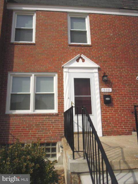 530 Lucia Ave, Baltimore, MD 21229 - photo 1