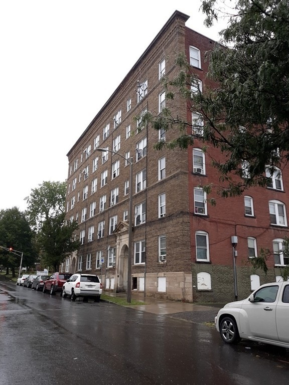 461 Appleton St, Holyoke, MA 01040 - photo 1