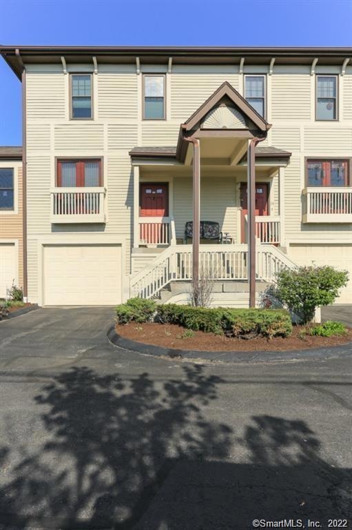 32 Front St unit 32, New Haven, CT 06513 - photo 1