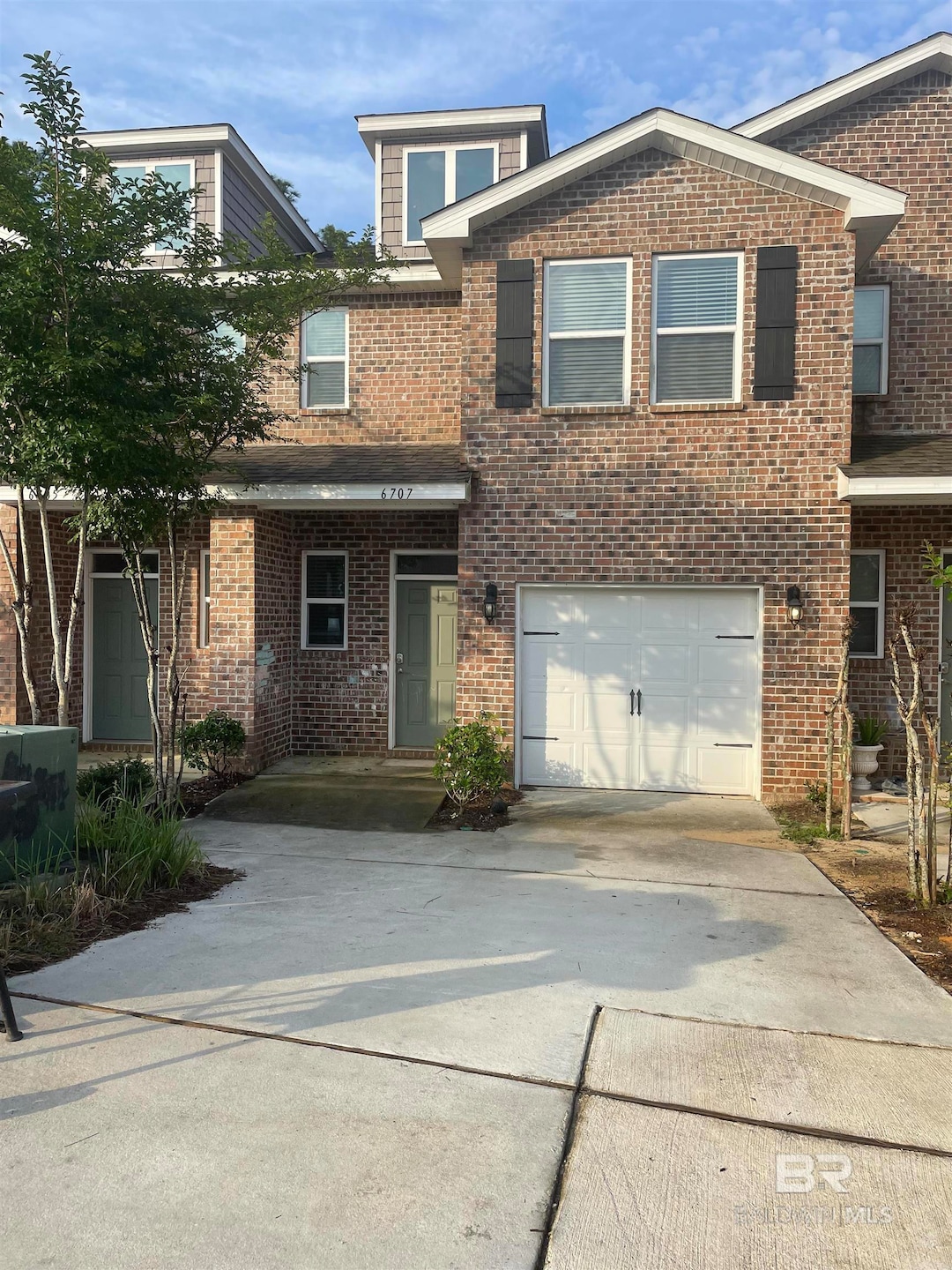 For Rent $1,835/month