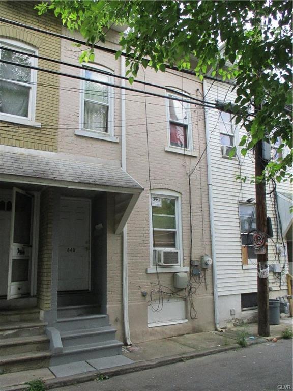 840 Elliger St, Allentown, PA 18102 - photo 1