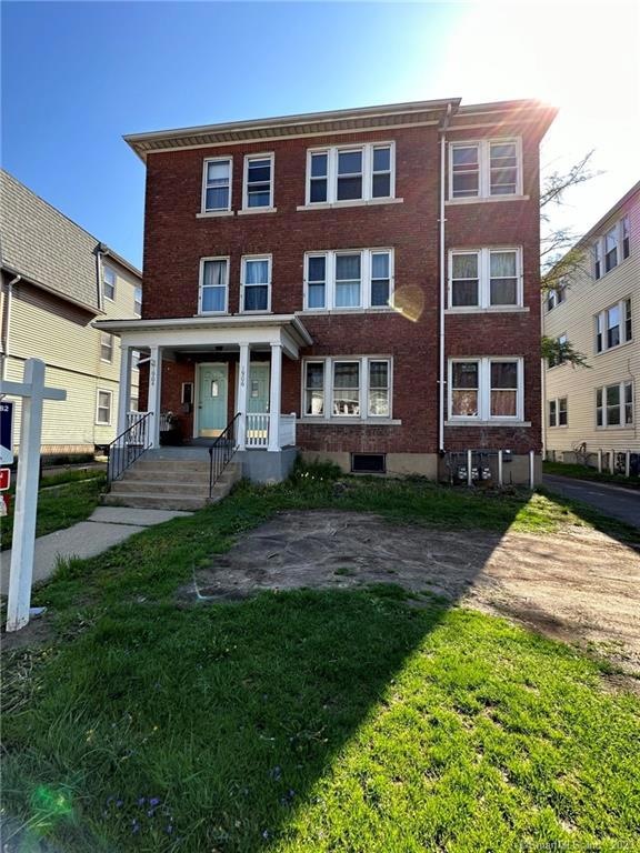 1904 Broad St unit 1906, Hartford, CT 06114 - photo 1