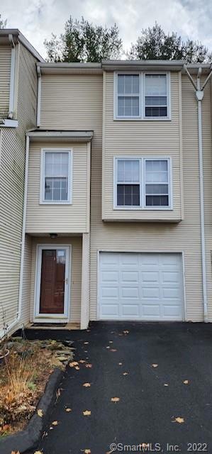 55 Deerwood Ln unit 3, Waterbury, CT 06704 - photo 1