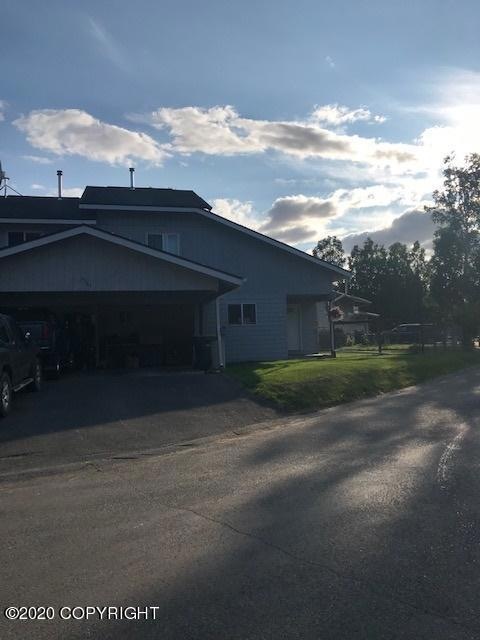 5761 College Dr unit B, Anchorage, AK 99504 - photo 1