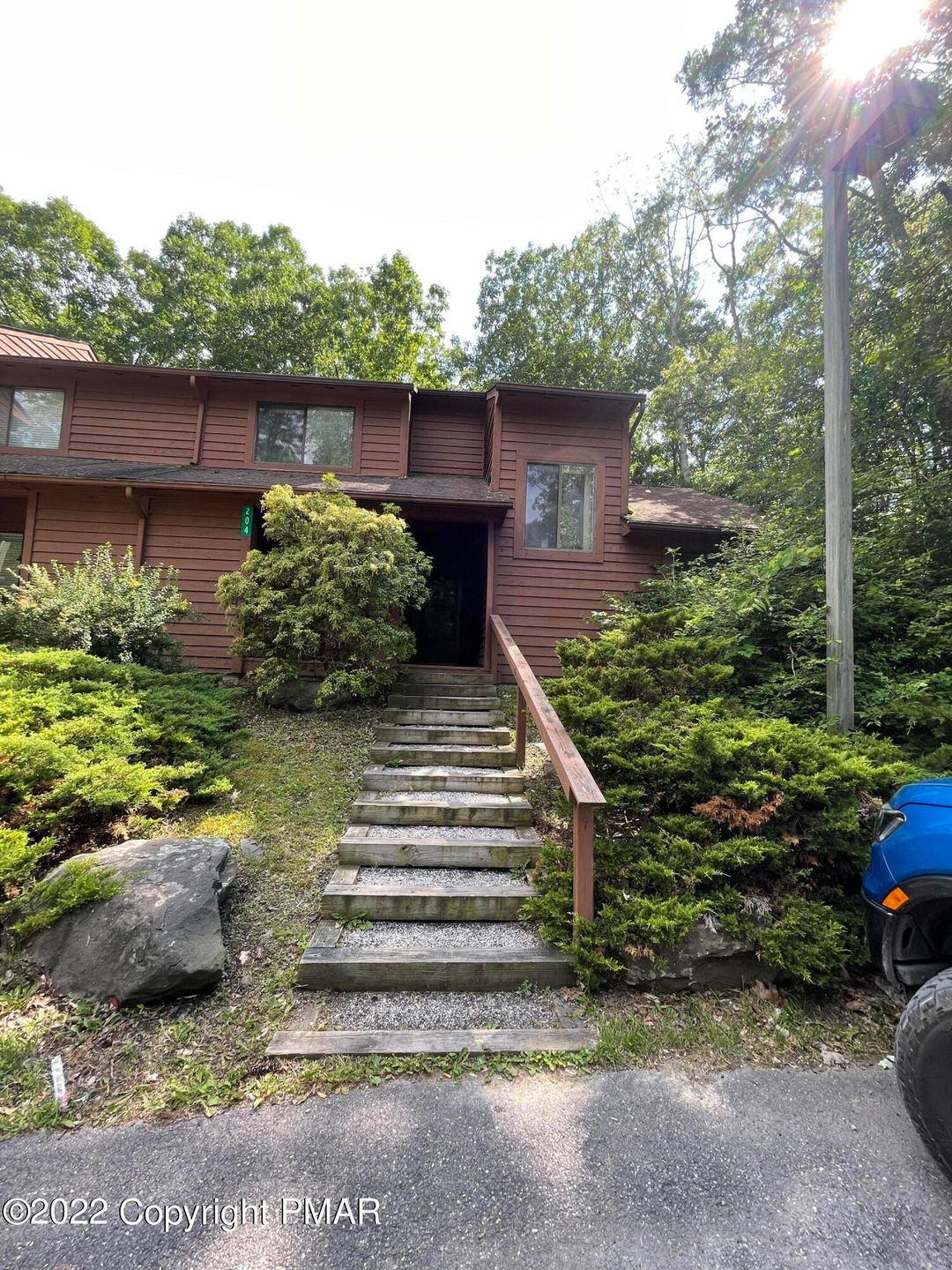 204 Falls Cir, Bushkill, PA 18324 - photo 1