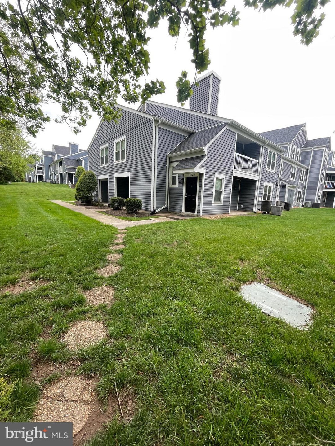 13519 Orchard Dr unit 3519, Clifton, VA 20124 - photo 1