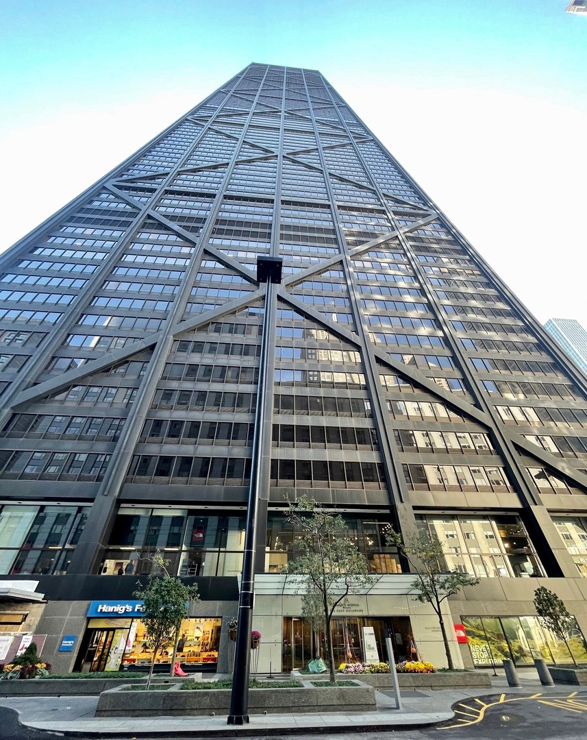 175 E Delaware Place unit 5108, Chicago, IL 60611 - photo 1