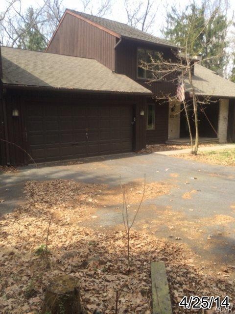 4010 Hillview Rd, Temple, PA 19560 - photo 1