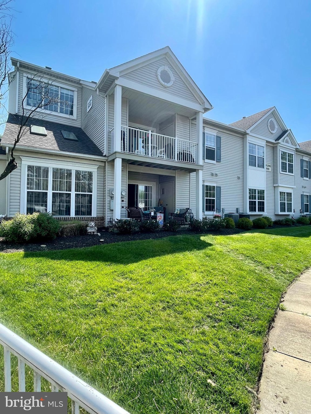 901A Oliphant Ln, Mount Laurel, NJ 08054 - photo 1