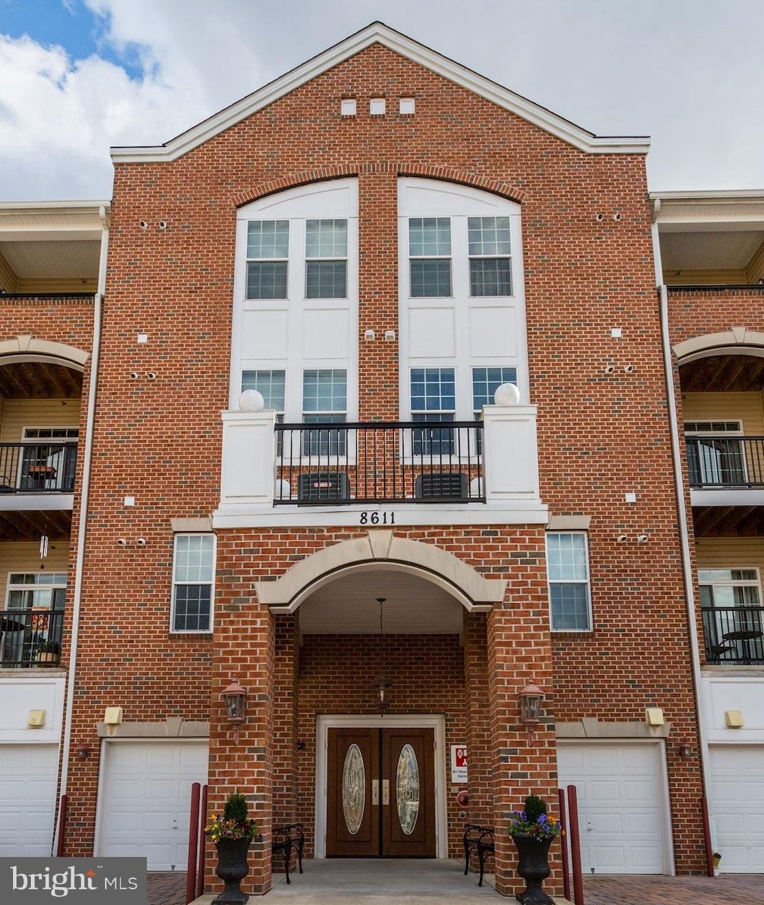 8611 Wintergreen Ct unit 301, Odenton, MD 21113 - photo 1