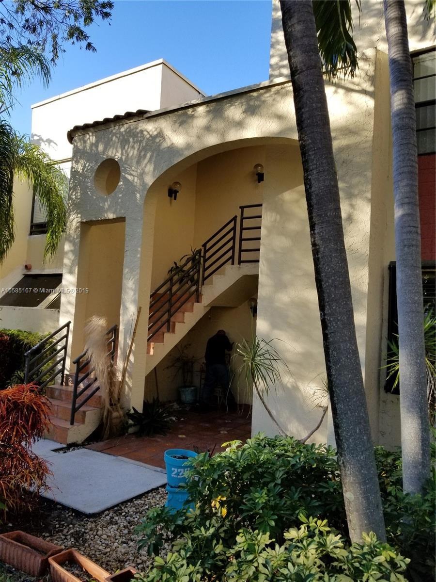 3570 Magellan Cir unit 2262, Miami, FL 33180 - photo 1