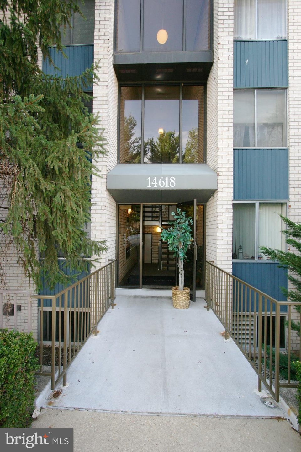 14618 Bauer Dr unit 5, Rockville, MD 20853 - photo 1