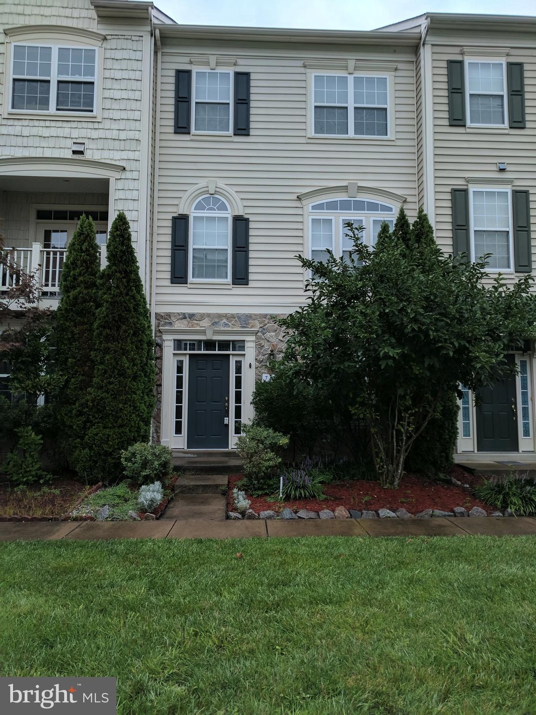 747 Collington Ct, Woodbridge, VA 22191 - photo 1