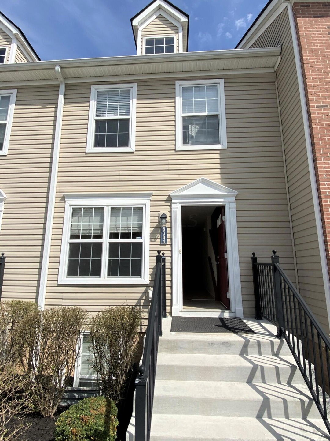 Welcome to 8304 Bruntsfield