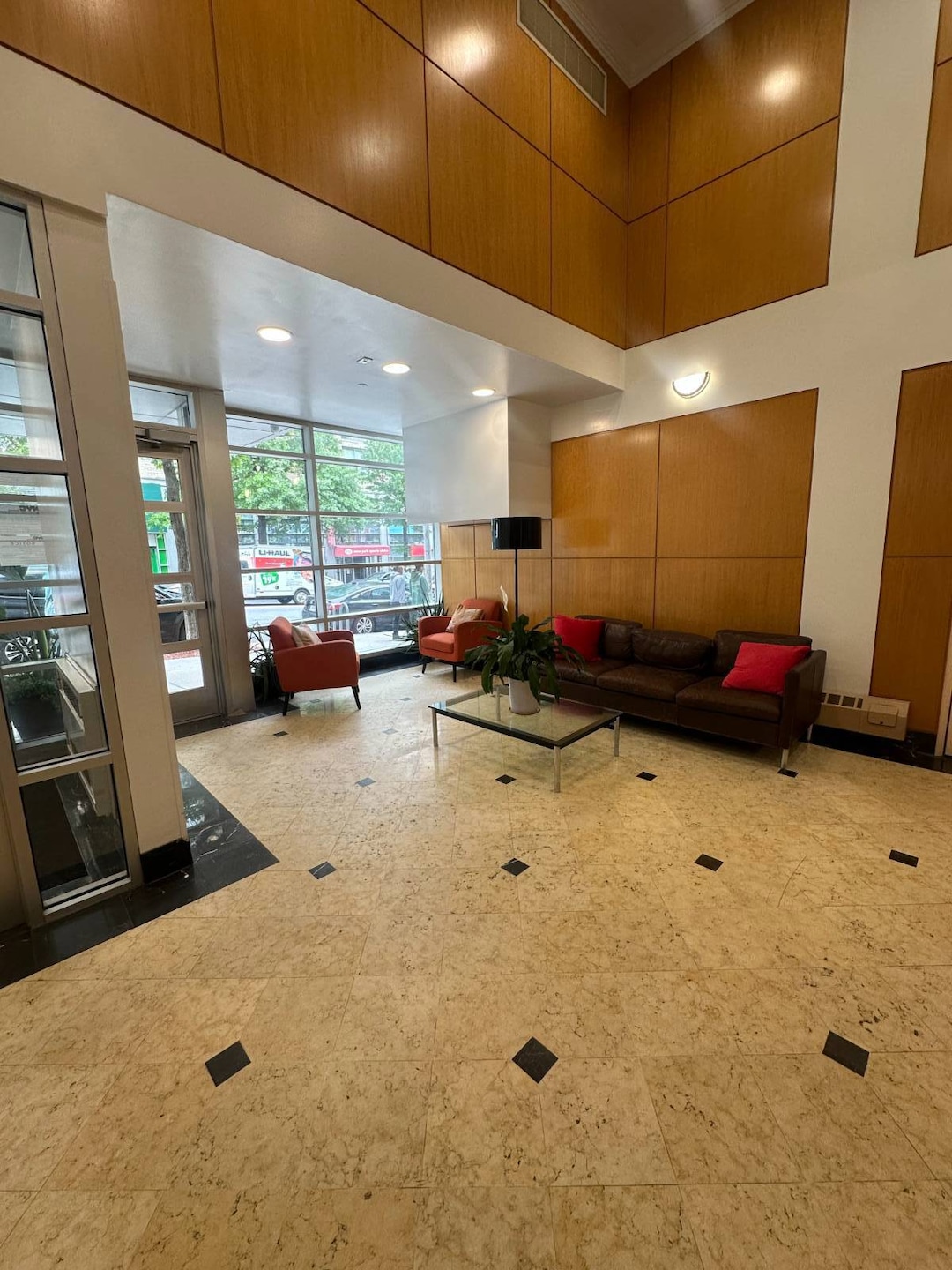 For Sale $995,000