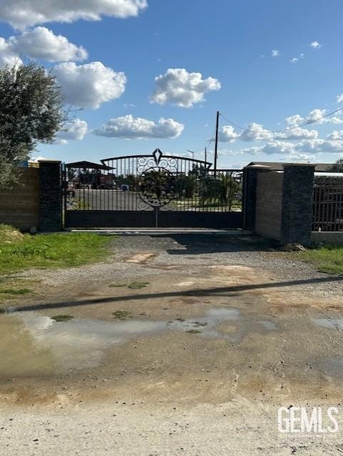 11675 Ave 24, Delano-T, CA 93215 - photo 1