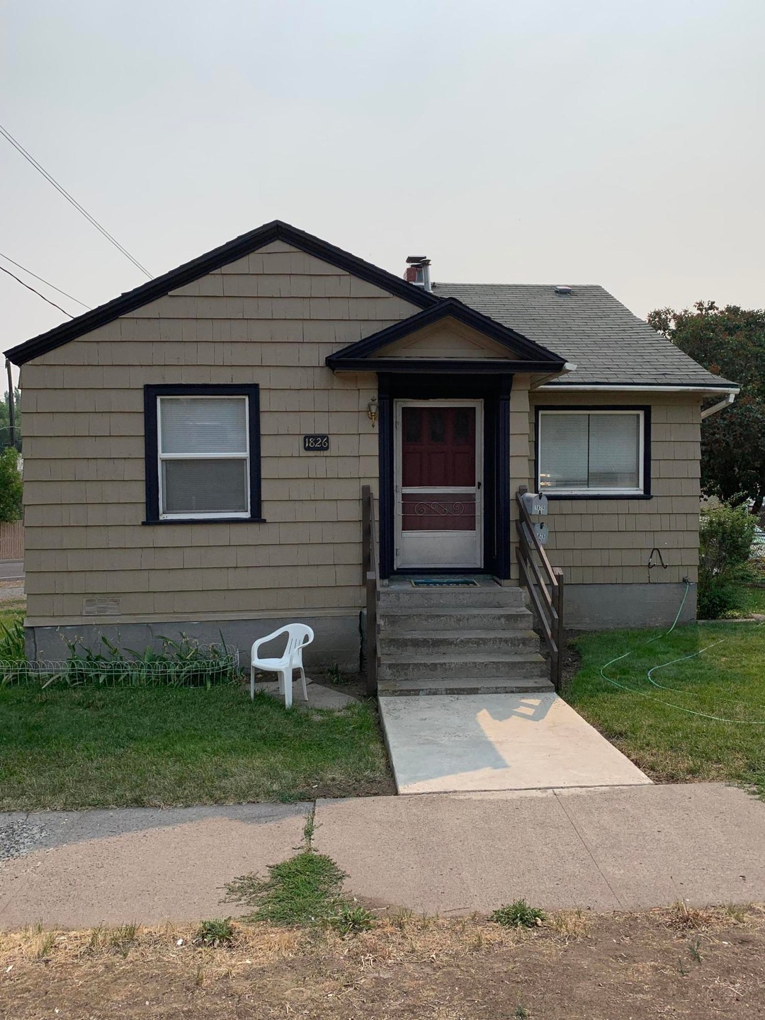 1826 Oregon Ave, Klamath Falls, OR 97601 - photo 1