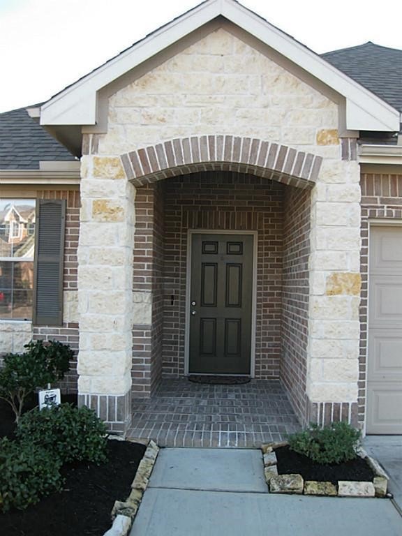 11334 Sandstone Canyon Dr, Humble, TX 77396 - photo 1