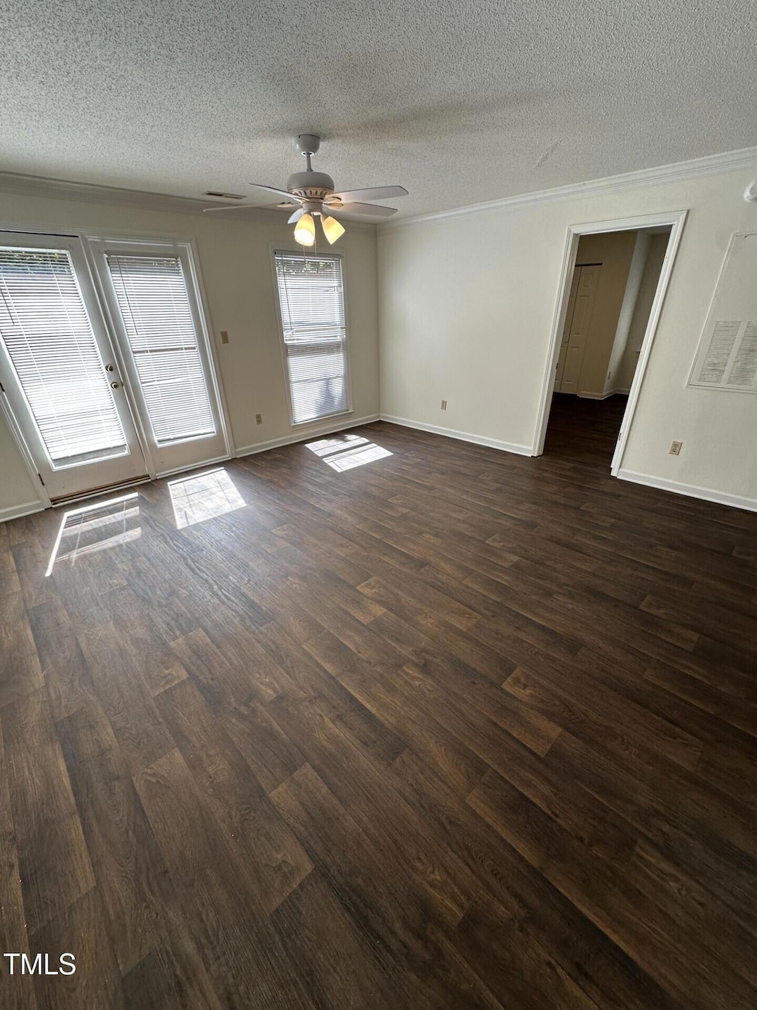 For Rent $1,250/month